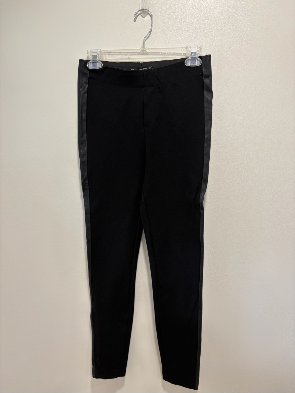 Zara “Trafaluc collection” Women’s knit tuxedo pants
#0118